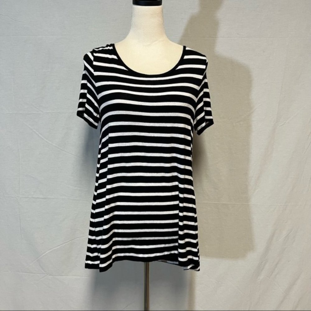 Old Navy Ladies Lace Up Tie Back Stripe Black And White Tunic Tee XS